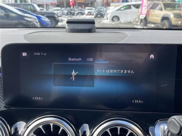 Mercedes-Benz GLB 8