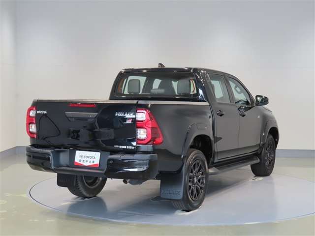Toyota Hilux 5