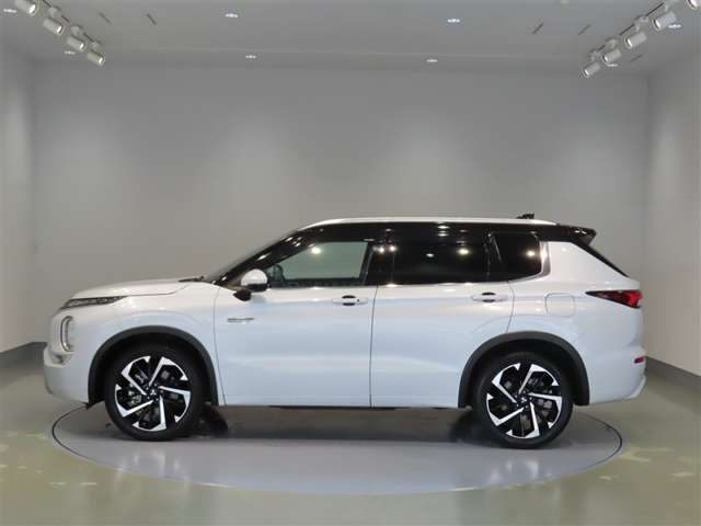 Mitsubishi Outlander 2