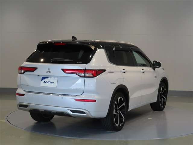 Mitsubishi Outlander 3