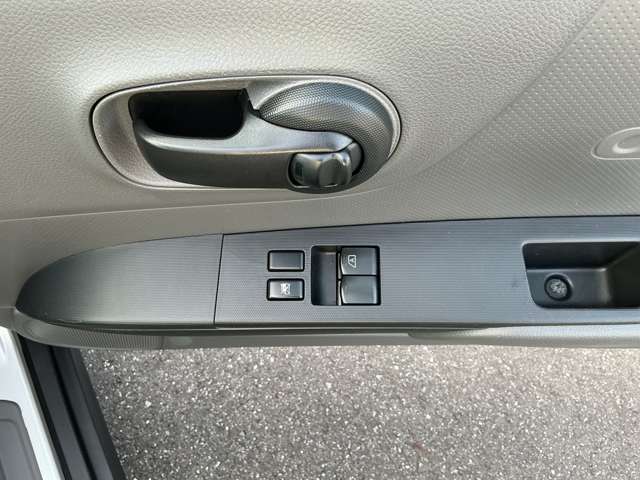 Nissan AD 11