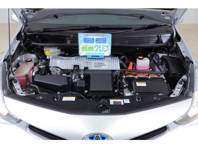 Toyota Prius α 11