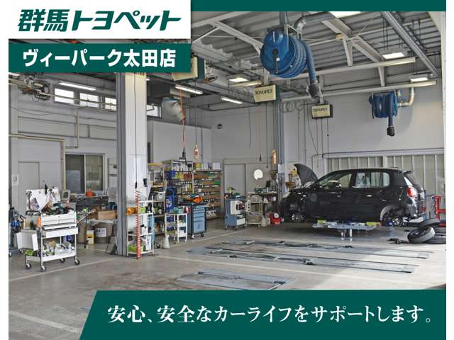 Toyota Prius α 5