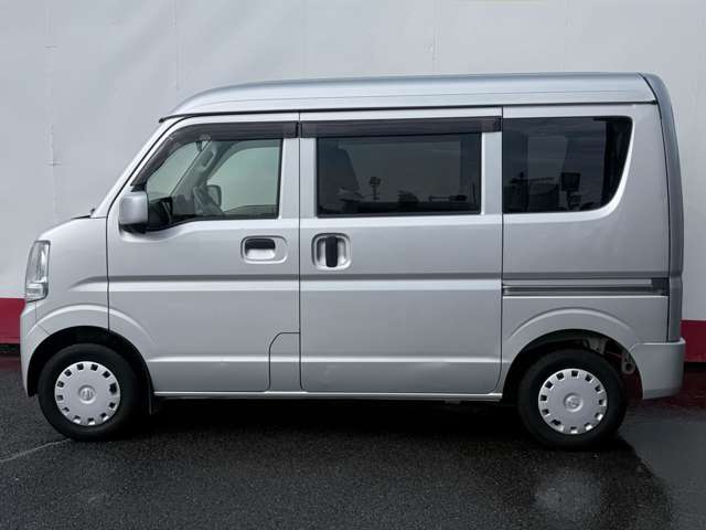 Nissan NV100 Clipper 11