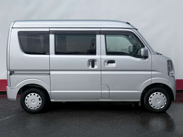 Nissan NV100 Clipper 9