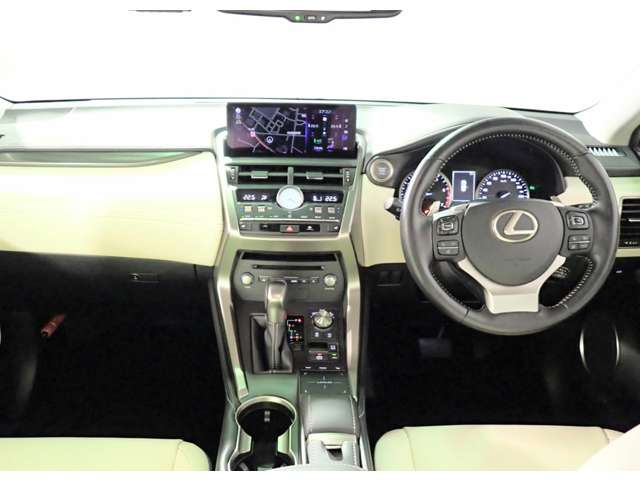 Lexus NX 3