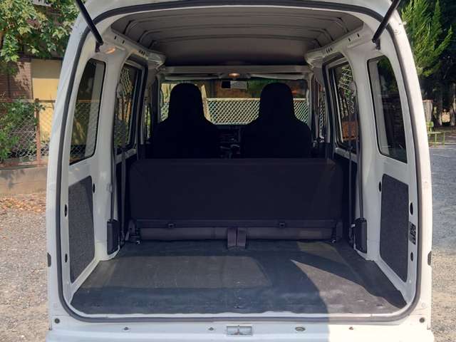 Daihatsu Hijet Cargo 9