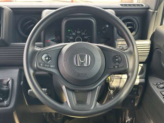 Honda N-VAN 8