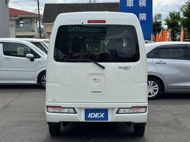 Daihatsu Hijet Cargo 5