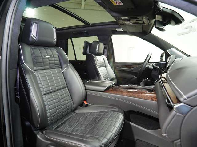 Cadillac エスカレード 3