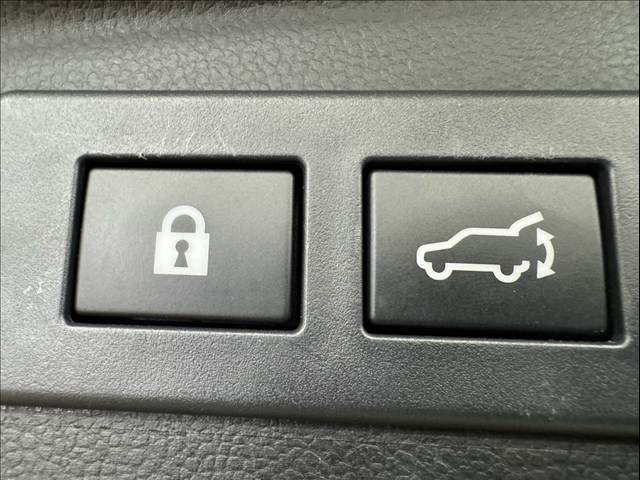 Subaru Legacy Outback 9
