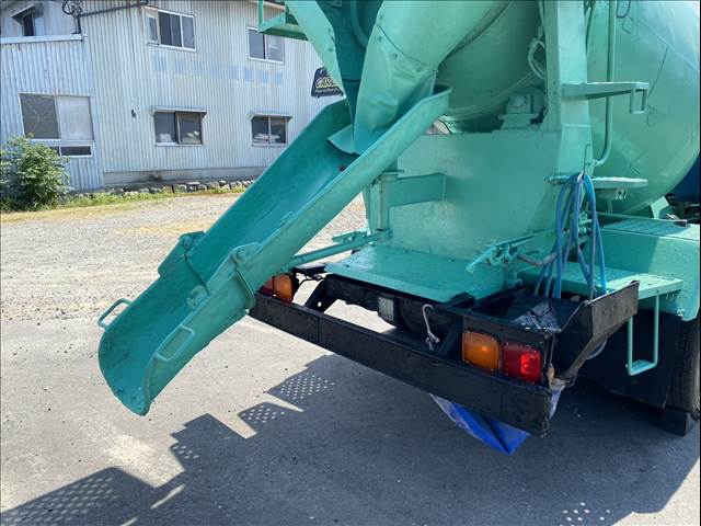 Isuzu Forward 5