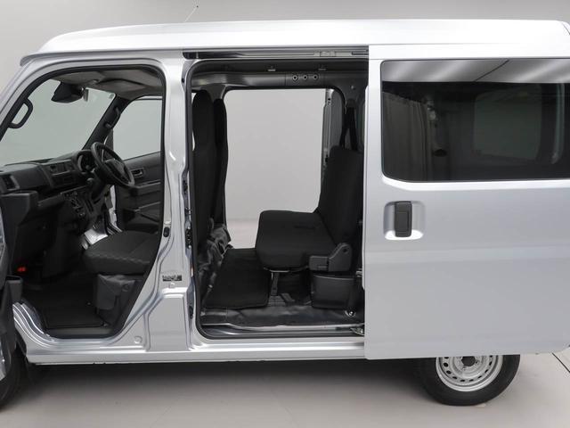 Daihatsu Hijet Cargo 8