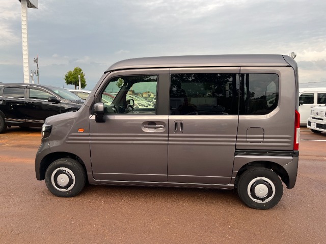 Honda N-VAN 4