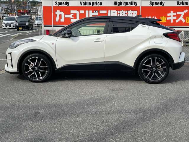 Toyota C-HR 4