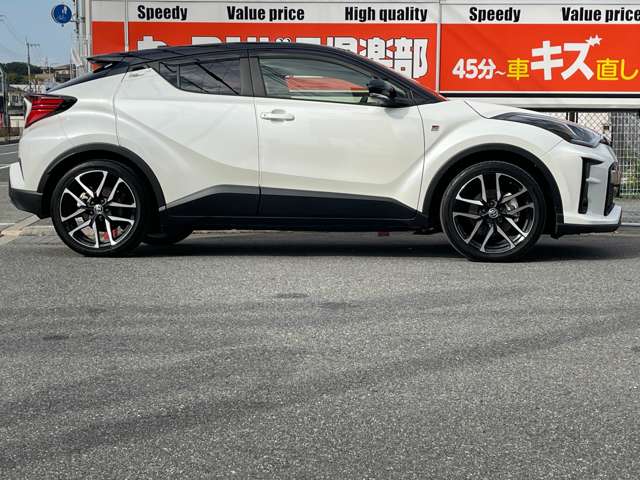 Toyota C-HR 5