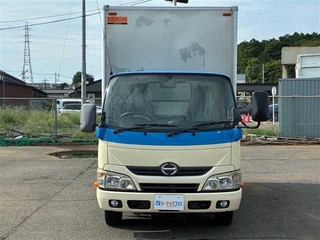 Hino Dutro 7