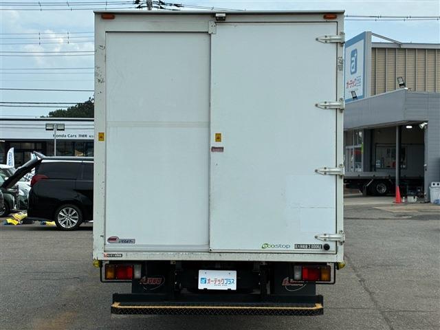 Isuzu Elf 9