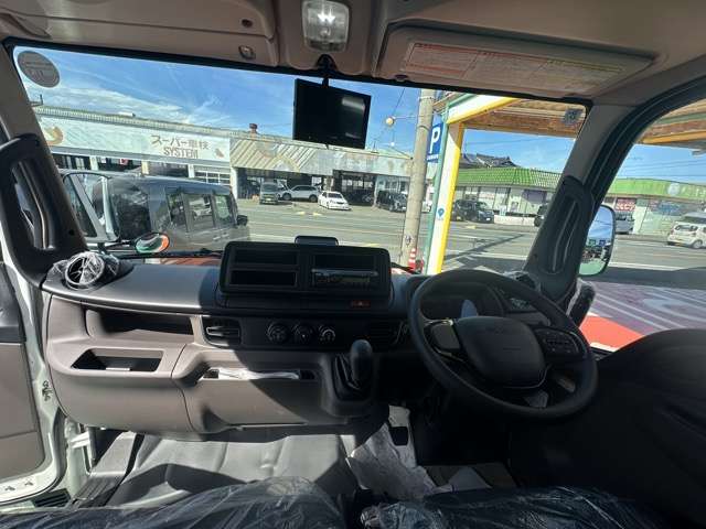 Mitsubishi Fuso Canter 6