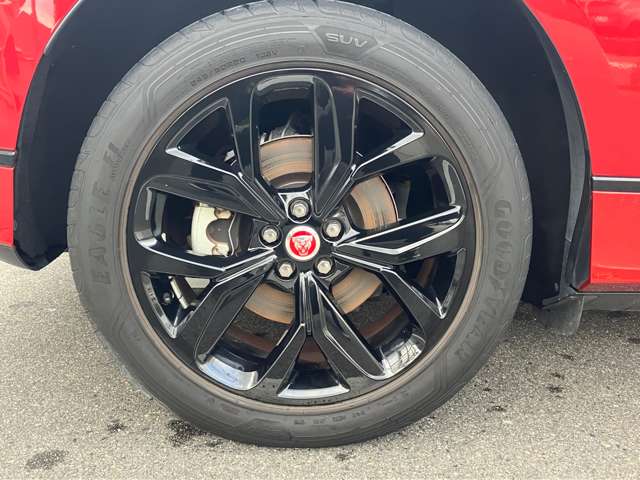 Jaguar Iペイス 8