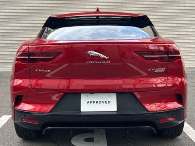 Jaguar Iペイス 10