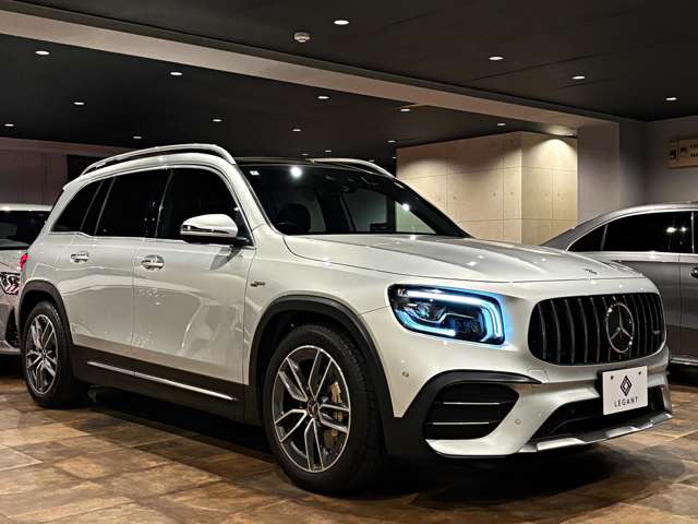 Mercedes-Benz GLB 4