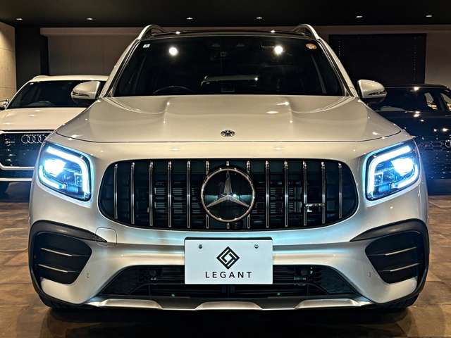 Mercedes-Benz GLB 10