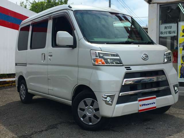 Daihatsu Hijet Cargo 6