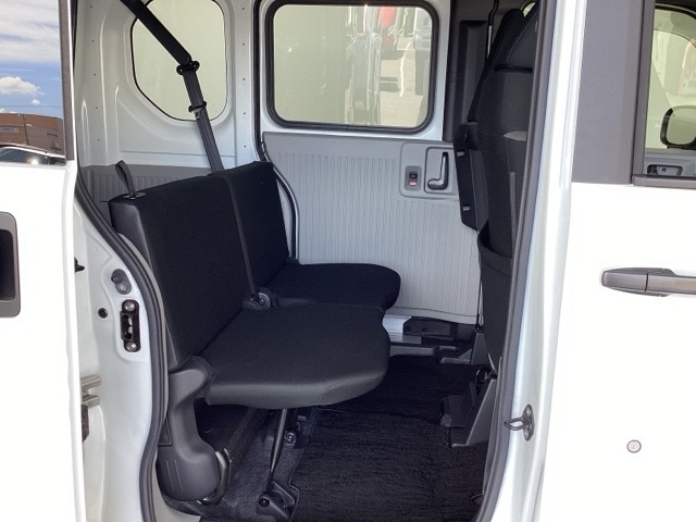 Honda N-VAN e: 11