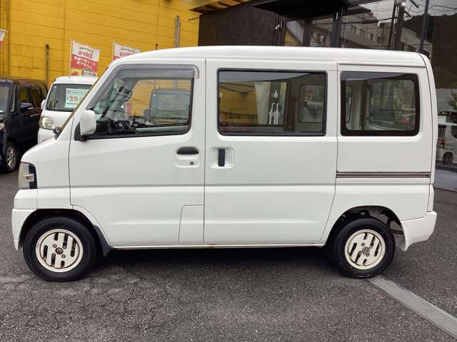 Mitsubishi Minicab Van 10