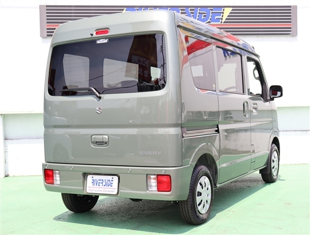 Suzuki Every 6