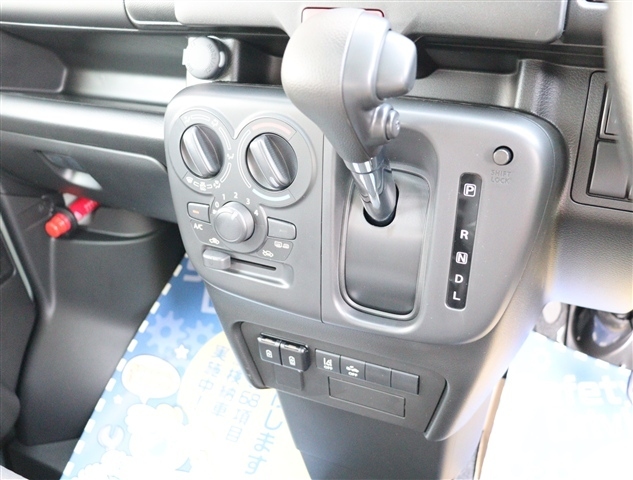 Suzuki Every 9