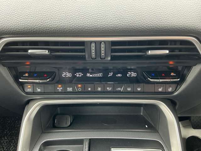 Mazda CX-80 9