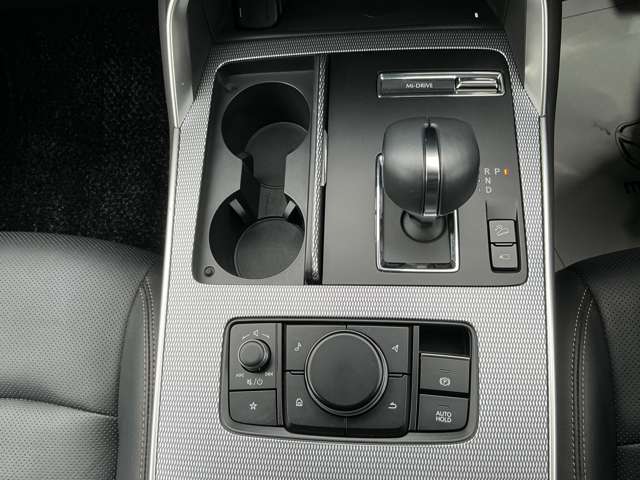 Mazda CX-80 10
