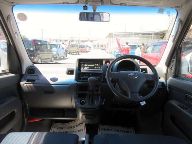 Daihatsu Hijet Cargo 5