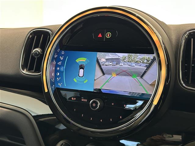MINI Crossover 10