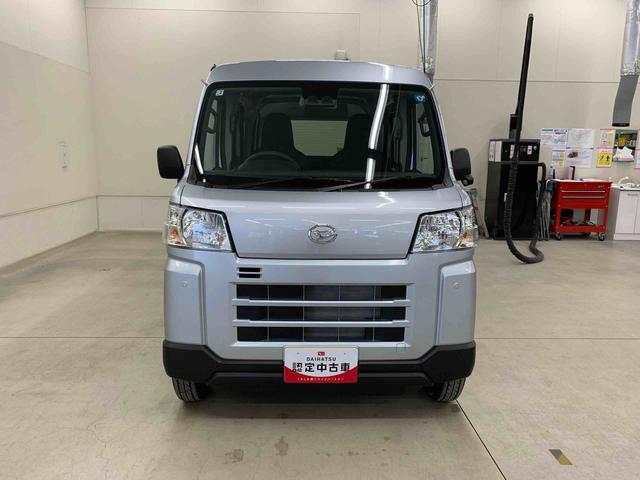 Daihatsu Hijet Cargo 5