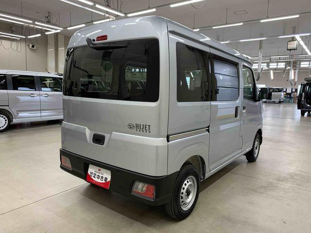 Daihatsu Hijet Cargo 11