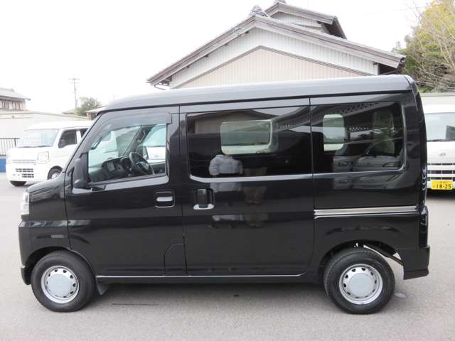 Daihatsu Hijet Cargo 7