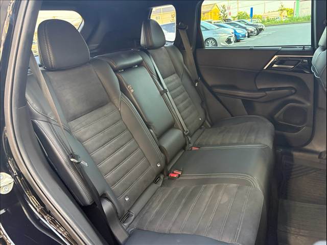 Mitsubishi Outlander 12