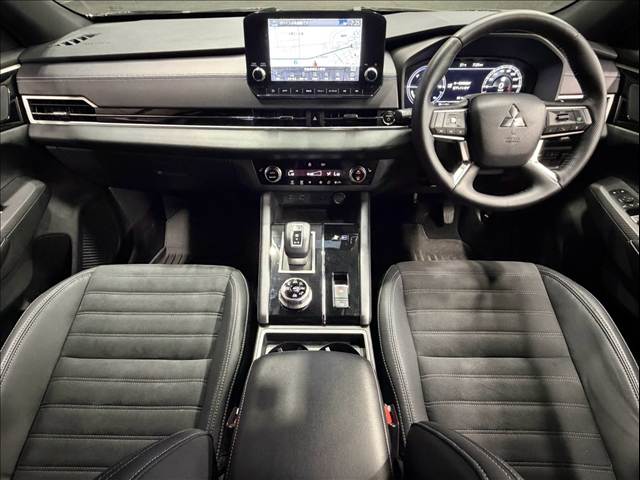 Mitsubishi Outlander 2