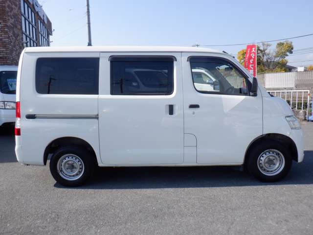 Toyota Town Ace Van 11