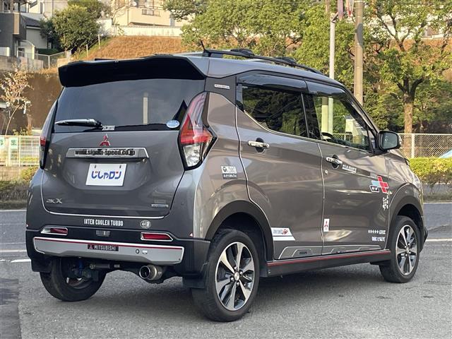 Mitsubishi eK X 12