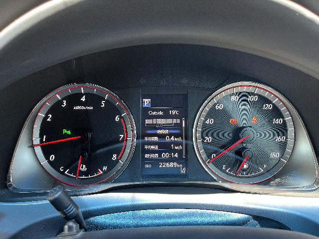 Toyota Harrier 4