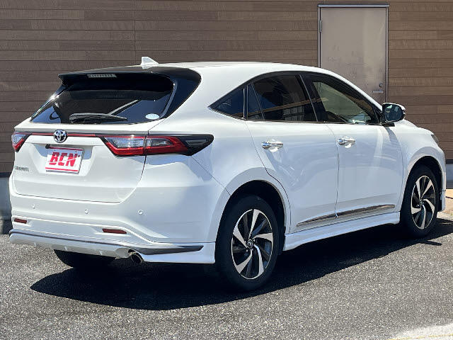 Toyota Harrier 5