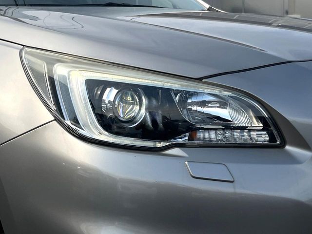 Subaru Legacy Outback 12