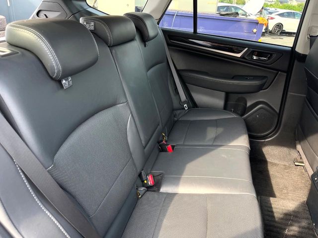 Subaru Legacy Outback 9