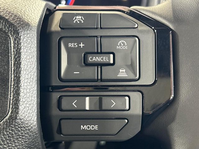 Toyota Land Cruiser FJ 6