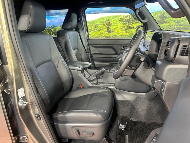 Toyota Land Cruiser FJ 8