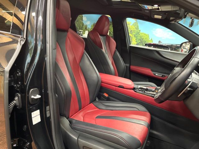 Lexus NX 8